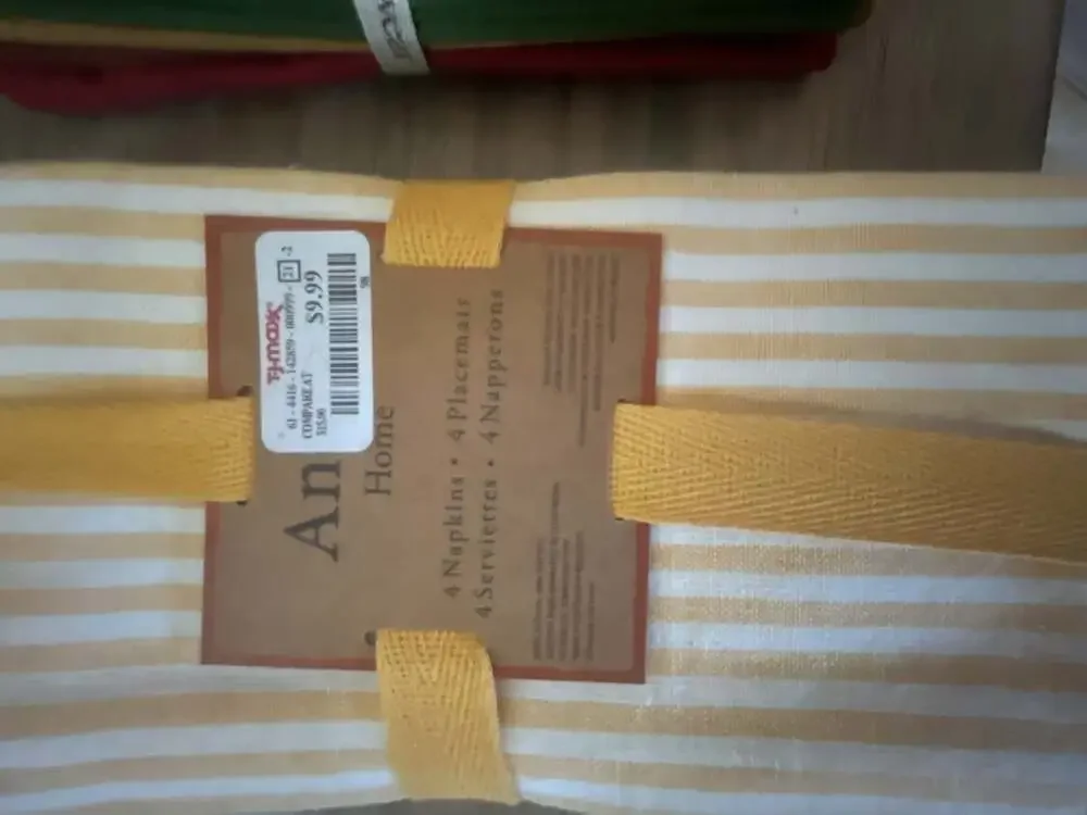Homewear Autumn Traditions Collection Table Linens Set